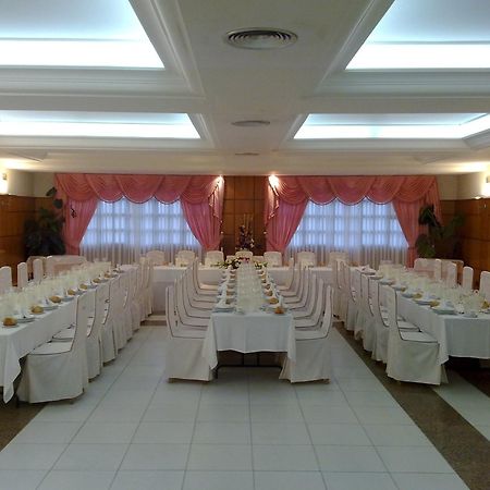 Hostal Restaurante Terra Cha Vilalba Zewnętrze zdjęcie