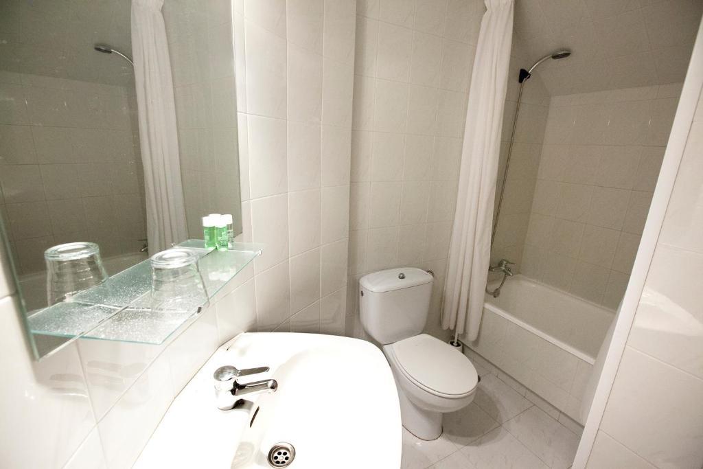 Hostal Restaurante Terra Cha Vilalba Zewnętrze zdjęcie